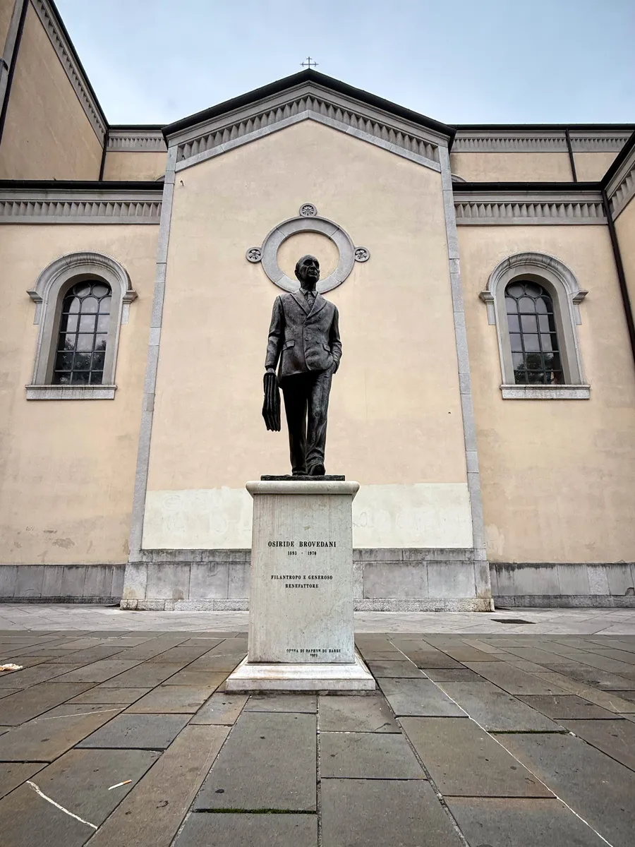 Osiride Brovedani statue